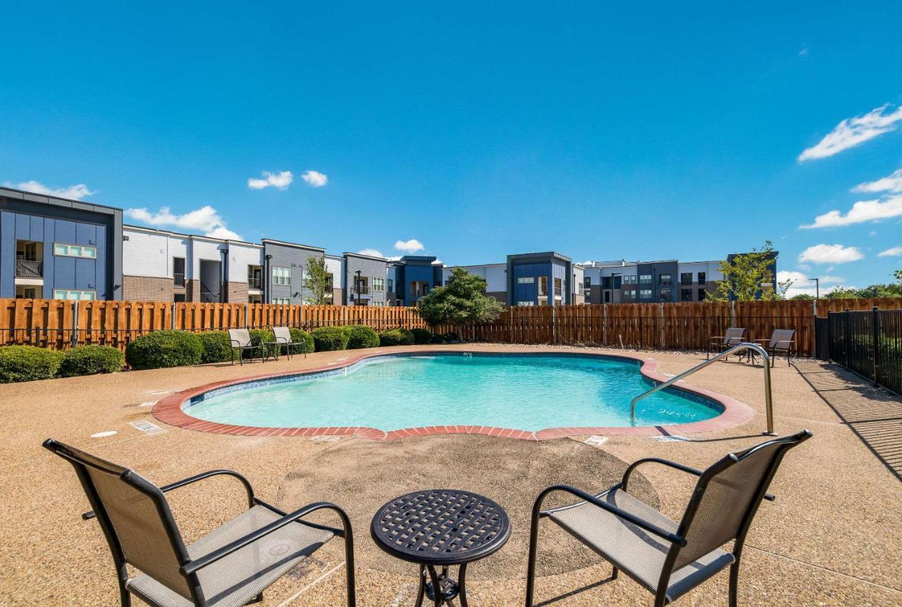Quality Inn & Suites Garland - East Dallas المظهر الخارجي الصورة