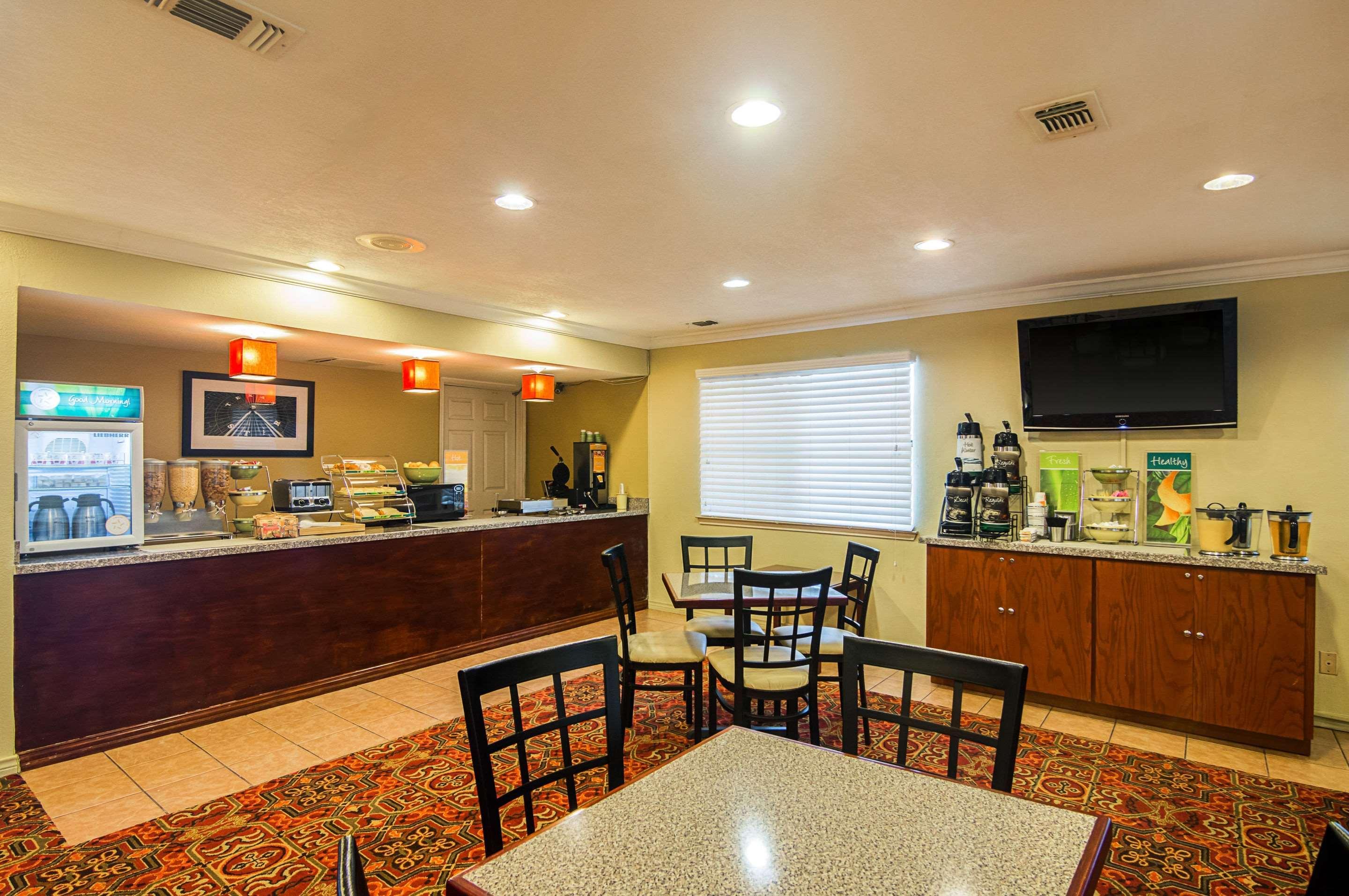 Quality Inn & Suites Garland - East Dallas المظهر الخارجي الصورة