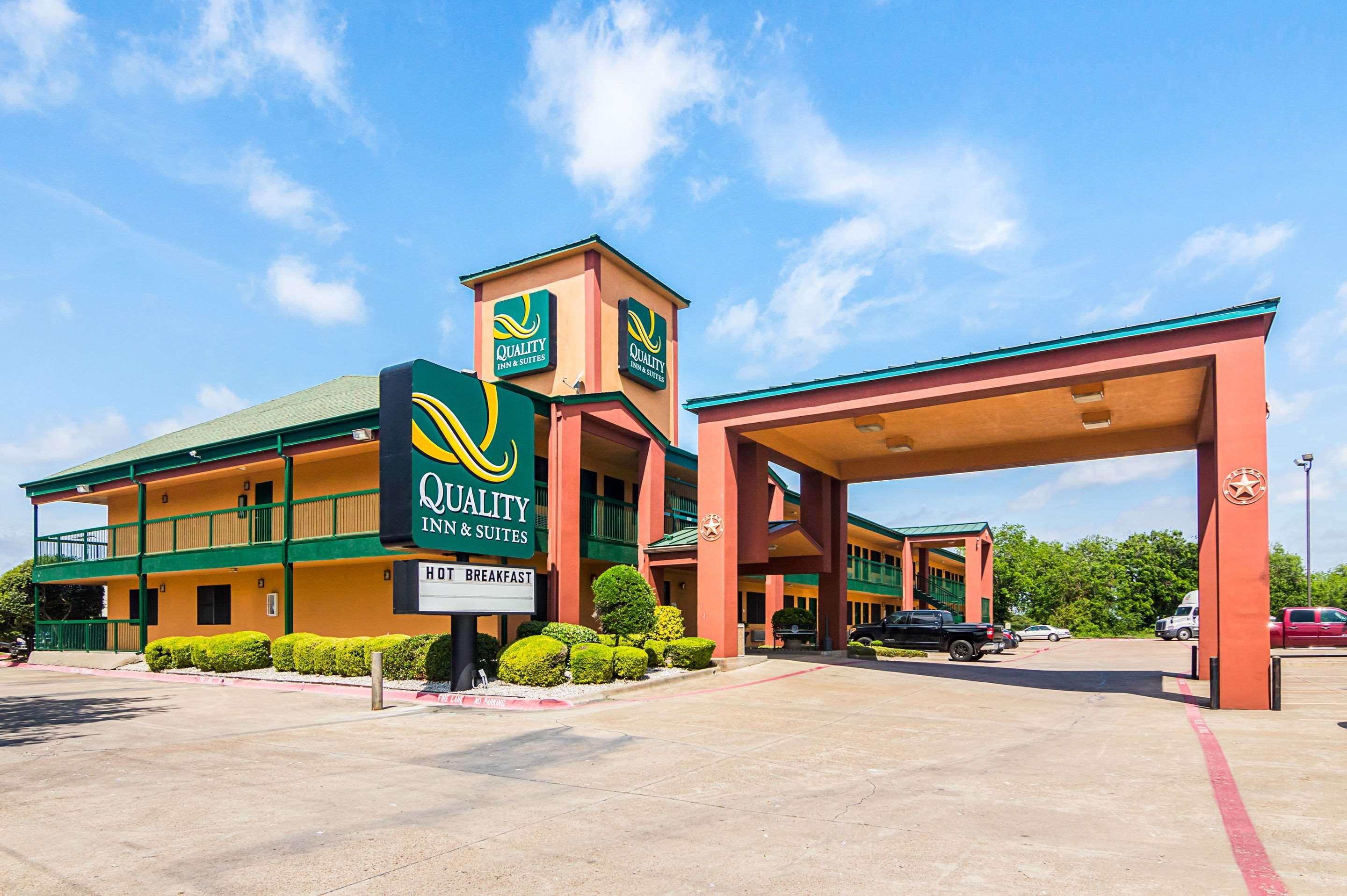 Quality Inn & Suites Garland - East Dallas المظهر الخارجي الصورة