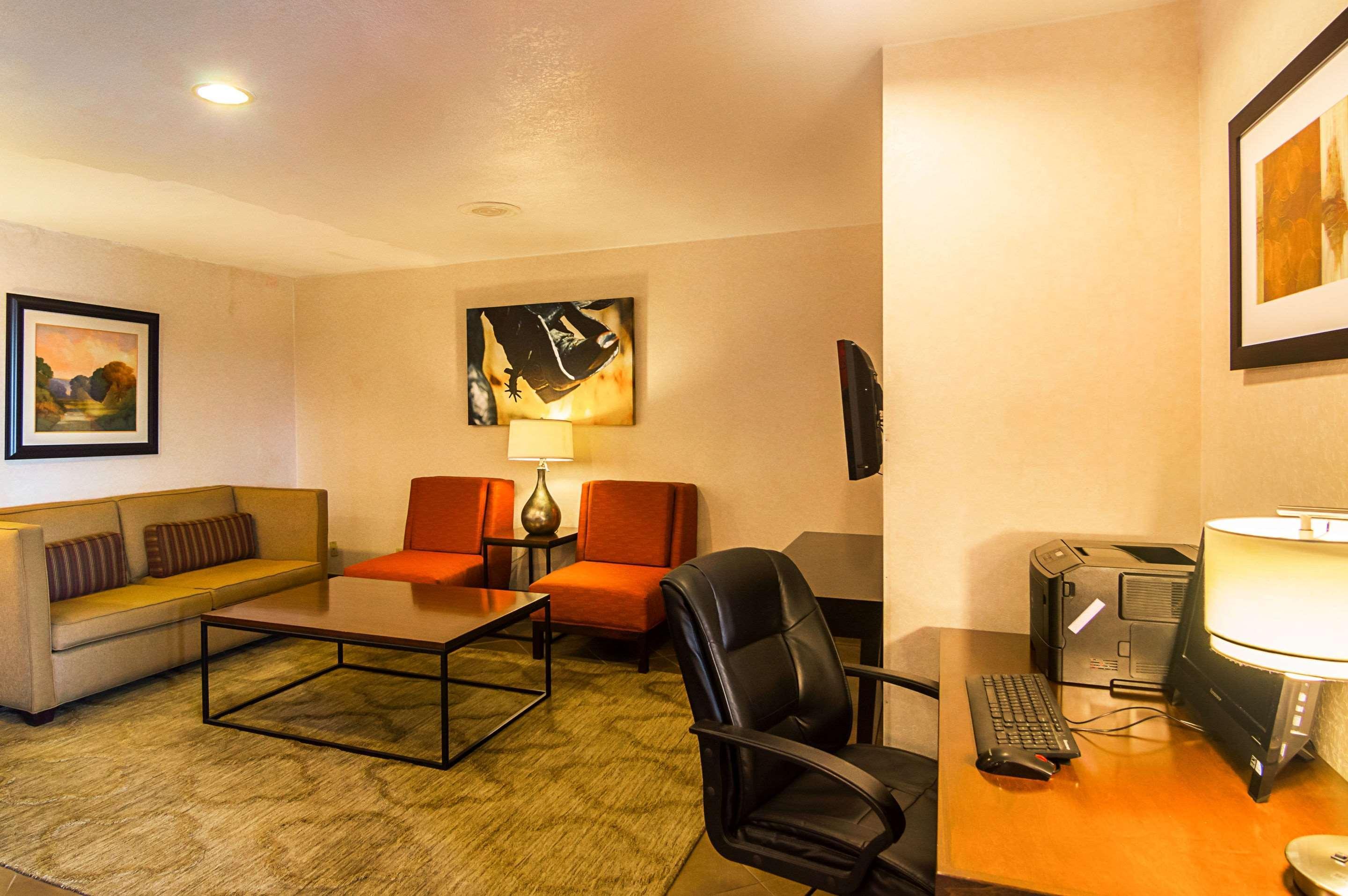 Quality Inn & Suites Garland - East Dallas المظهر الخارجي الصورة